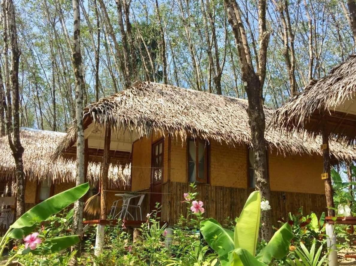 Rabbit Bungalow Koh Phayam Luaran gambar
