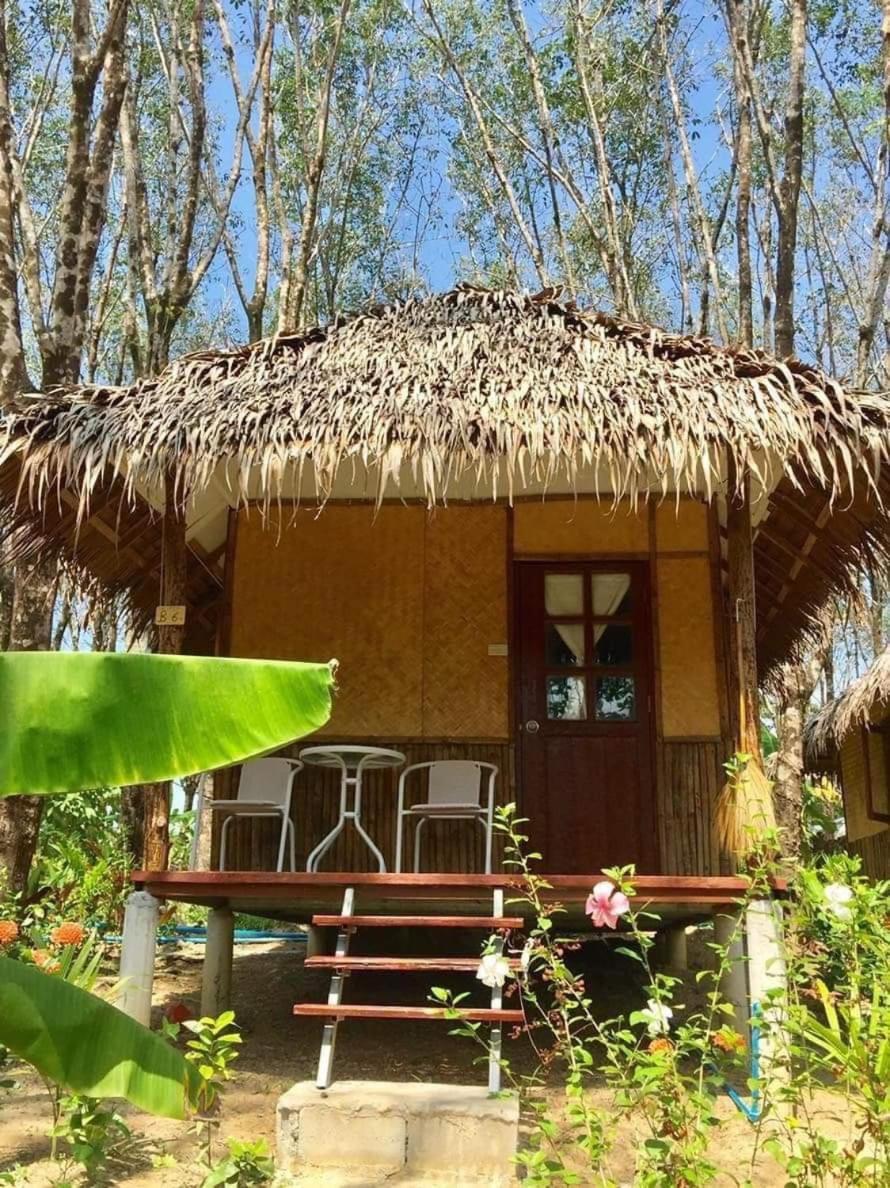 Rabbit Bungalow Koh Phayam Luaran gambar