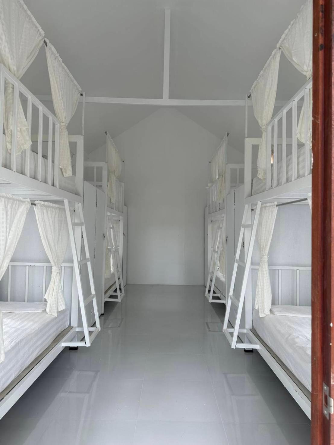 Rabbit Bungalow Koh Phayam Luaran gambar