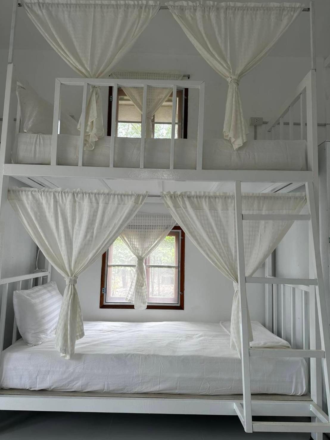 Rabbit Bungalow Koh Phayam Luaran gambar