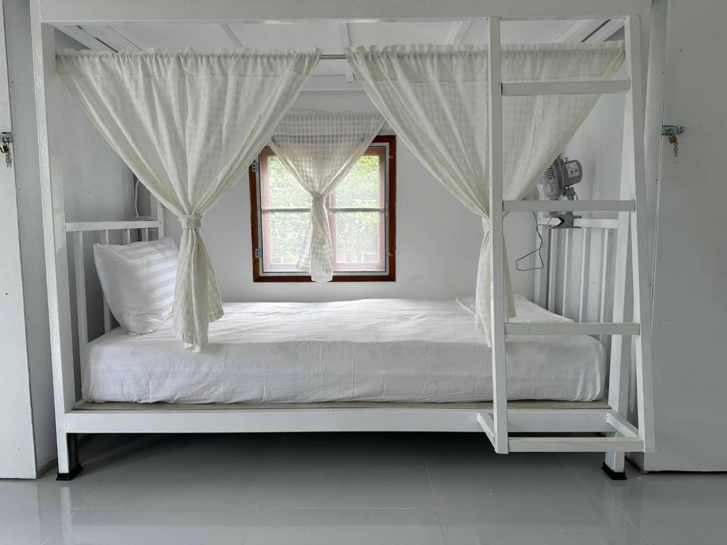 Rabbit Bungalow Koh Phayam Luaran gambar