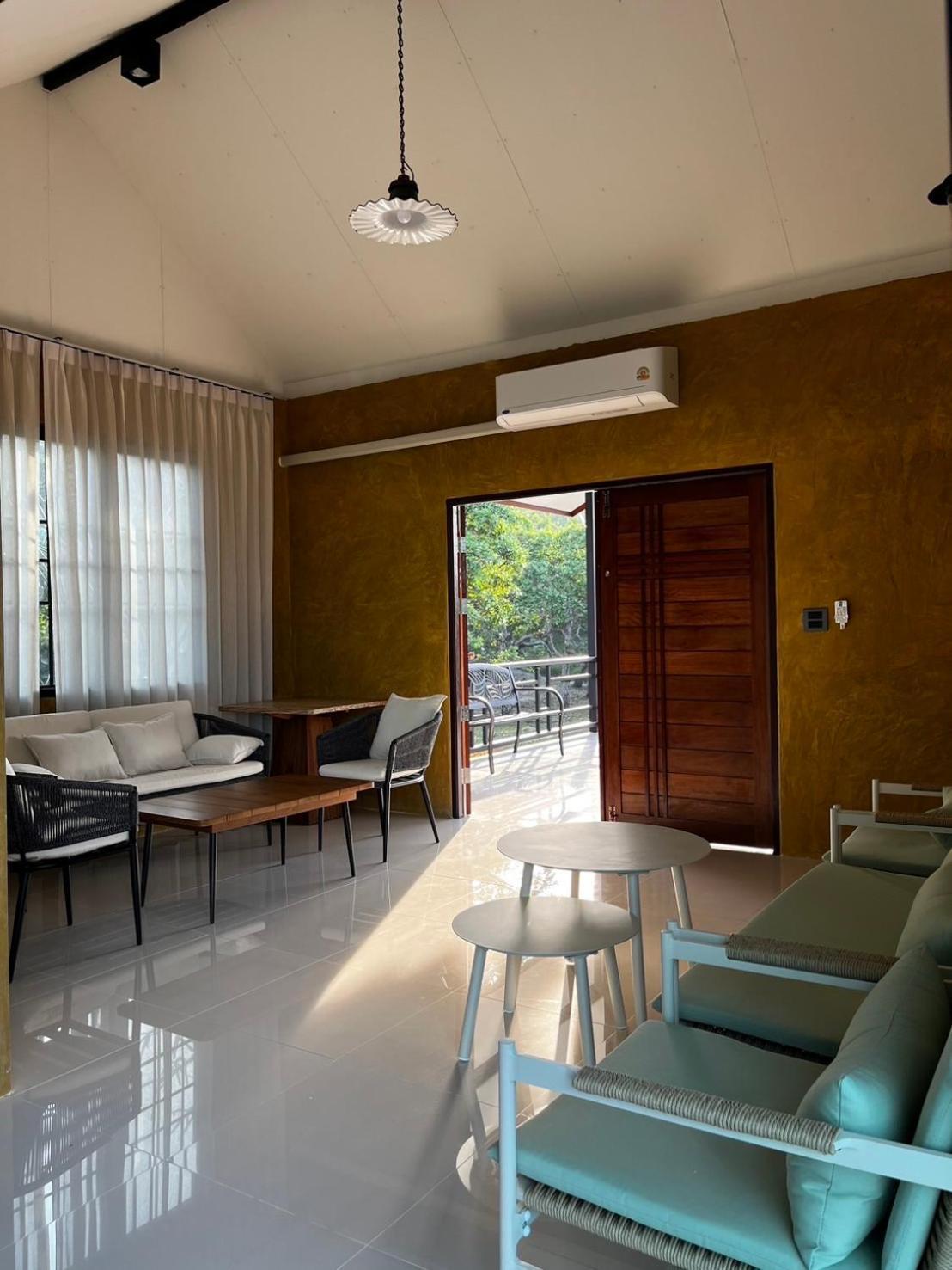 Rabbit Bungalow Koh Phayam Luaran gambar
