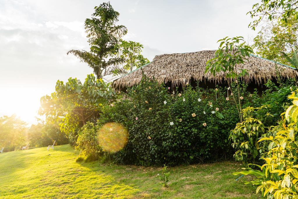 Rabbit Bungalow Koh Phayam Luaran gambar