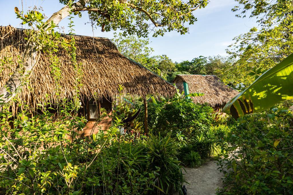 Rabbit Bungalow Koh Phayam Luaran gambar
